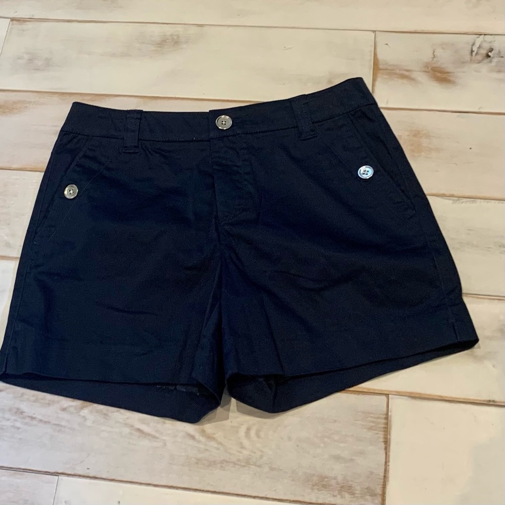 flattering NOT your typical stiff twill shorts